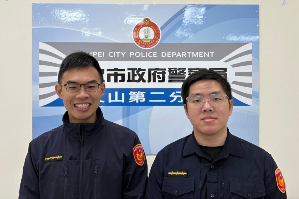 婦險匯50萬 文二警及時攔阻識破假檢警詐騙 3 MEITU 20250304 082222589 1024x683 1